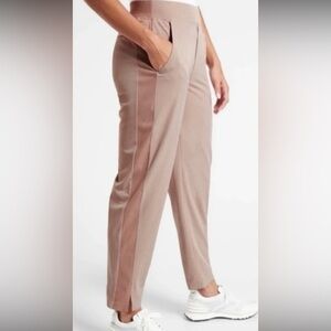 Athleta Brooklyn Texture High Ankle Lattle Grain Camo pink active pant